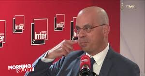 Jean-Michel Blanquer alimente un climat raciste dans l'Éducation Nationale.