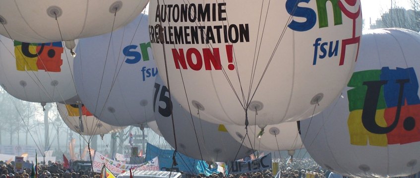 Faire des heures d'informations syndicales en lycée